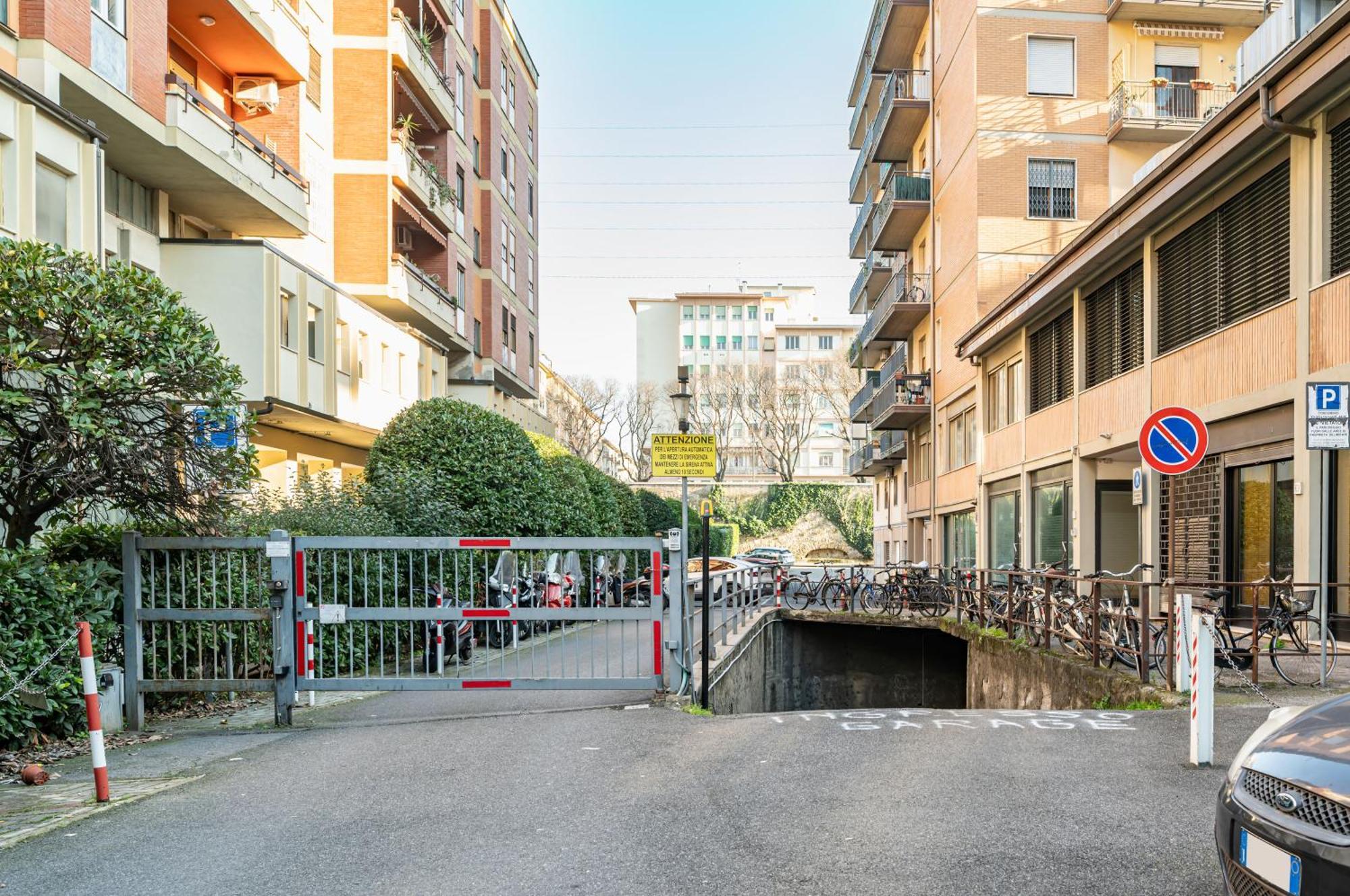 Visarno & University Roomy Flat X6 With Parking フィレンツェ エクステリア 写真